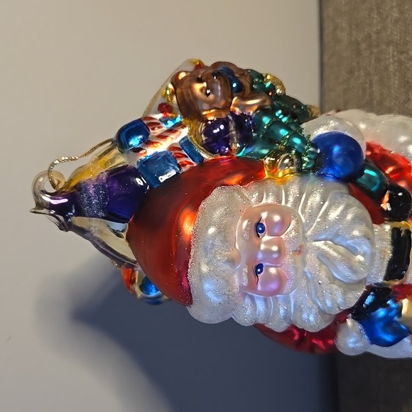 Brass Key 9" Hand Blown and Painted Santa Glass Centerpiece - Picture 2 of 16